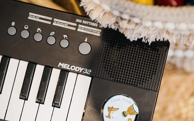 Quels instruments de musique choisir pour une crèche ?